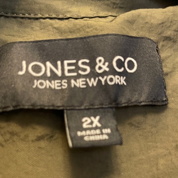 Jones New York Olive Utility Jacket with Gold Accents - Picture 2 of 9